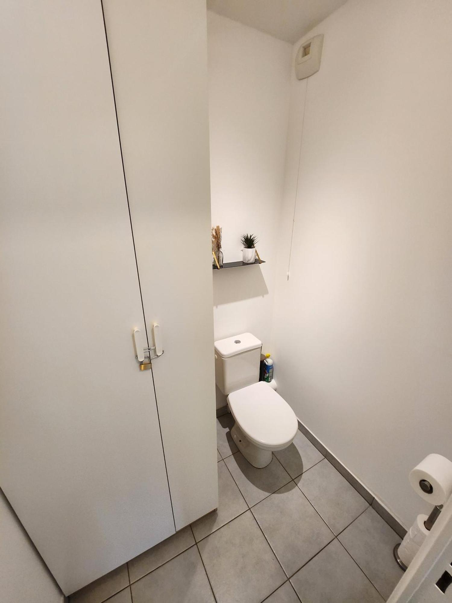 Appt 2 Au Calme - Jardin Prive - Metro D, Eurexpo, Groupama Stadium Apartment