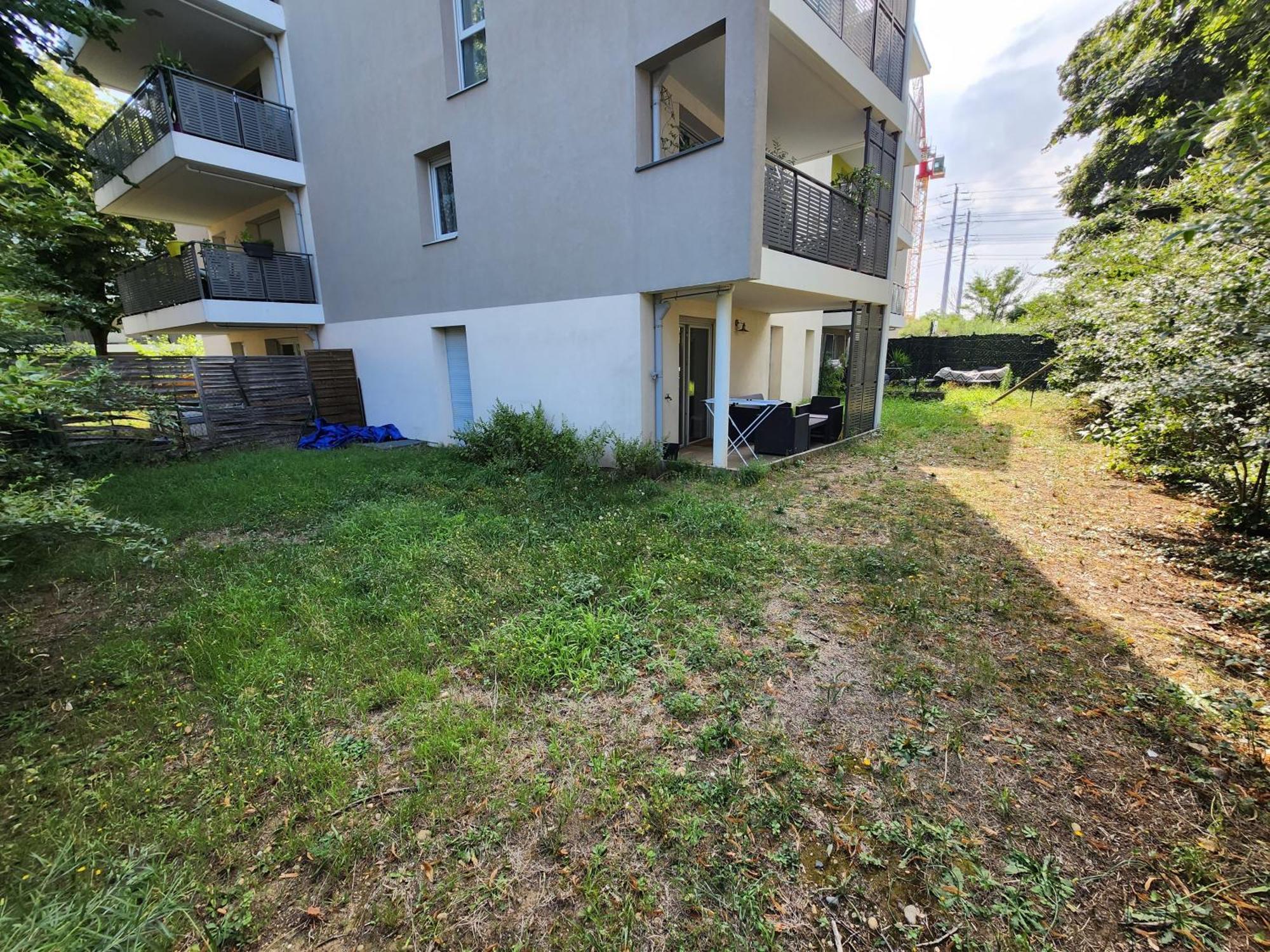 Apartment Appt 2 Au Calme - Jardin Prive - Metro D, Eurexpo, Groupama Stadium